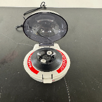 USA Scientific Micro Centrifuge image 2